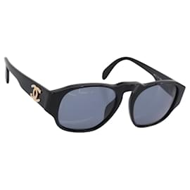 CHANEL Sonnenbrille Kunststoff Schwarz Goldfarben CC Auth BA15021