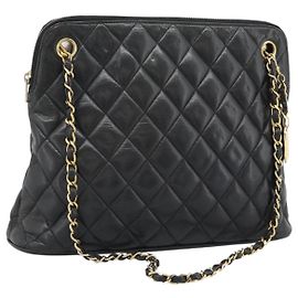 Borsa a tracolla CHANEL Matelasse con catena in pelle d'agnello nera dettagli dorati CC Auth 196177