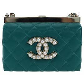 CHANEL Matelasse Schultertasche mit Kette aus Lammleder Grün Gold CC Auth 195029SM
