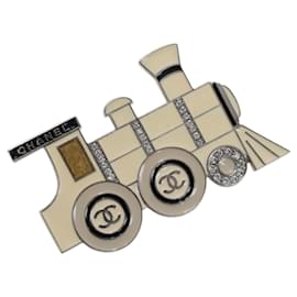 Spilla CHANEL metallo Tono Oro CC Auth 195102M - Chanel