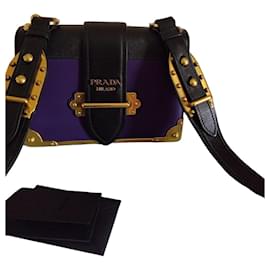 Borsa a tracolla Prada Cahier in pelle Saffiano Viola + Nero