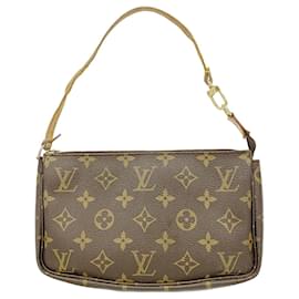 Bolsa Pochette Accessoires Monogram Louis Vuitton