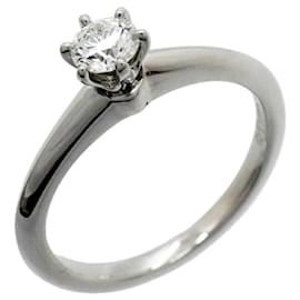Anello Solitario Tiffany & Co. in Platino