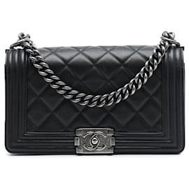 Borsa a tracolla Chanel Boy Flap in pelle d'agnello matelassé, nera, dimensione Old Medium
