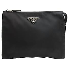 Pochette Prada in nylon nero
