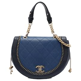 Borsa Saddle Chanel Blue Small in pelle d'agnello matelassé con dettaglio a catena