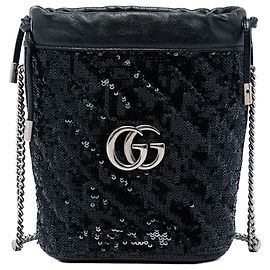 Borsa secchiello Gucci Small GG Marmont in pelle di vitello matelassé diagonale con paillettes nera