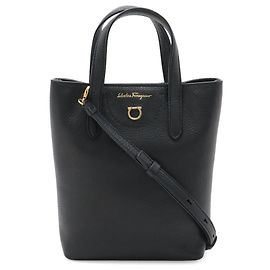 Salvatore Ferragamo Mini Tote Gancini Ferragamo in pelle di vitello martellata nera
