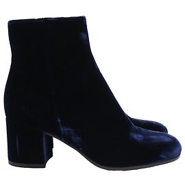 Botines de puntera redonda Gianvito Rossi en terciopelo azul marino