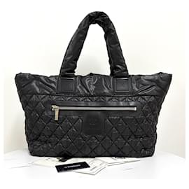 Gepolsterte Cocoon Tote Bag Black - Chanel
