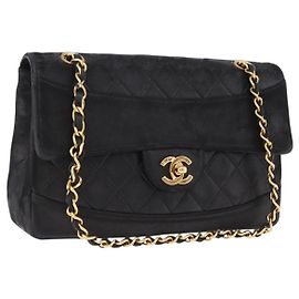 Borsa a tracolla CHANEL Matelasse con catena in pelle d'agnello nera e oro CC Auth 195725