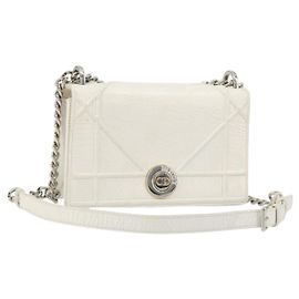 Borsa a tracolla con catena Christian Dior in pelle Bianco Oro Auth bs36728