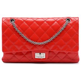 Sac à épaule Chanel Reissue 2.55 Double Flap 227 en cuir verni matelassé rouge