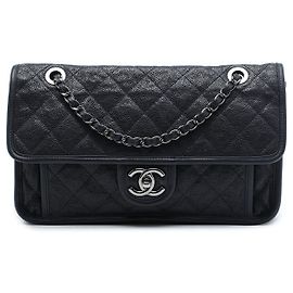 Borsa a tracolla Chanel Medium Quilted Caviar French Riviera Flap Blu