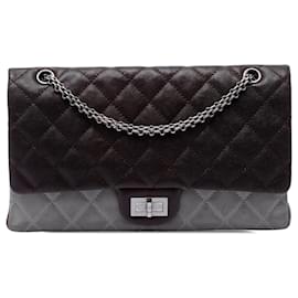 Borsa a tracolla Chanel Reissue 2.55 Double Flap 227 bicolore in pelle di vitello caviar matelassé e pelle di vitello iridescente marrone