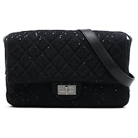 Borsa a tracolla Chanel Jumbo Reissue 2.55 in tweed matelassé nero con paillettes