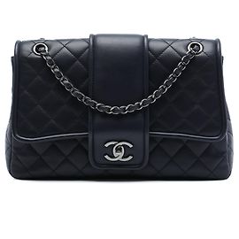 Borsa a tracolla Chanel Large Quilted Lambskin Elementary Chic Flap Blu