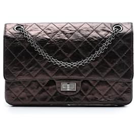 Borsa a tracolla Chanel Reissue 2.55 Double Flap 226 in pelle di vitello invecchiata metallizzata matelassé marrone