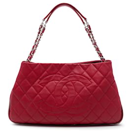 Tote Chanel espandibile con zip in pelle caviar matelassé rossa