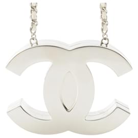 Collana Specchio Chanel CC in Ottone e Pelle d'Agnello Argentata