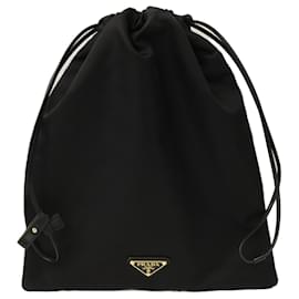 Borsa a mano Prada Re-Nylon Triangle Logo Drawstring Wish Pouch