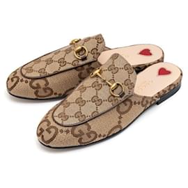 Gucci Pantofole Jumbo GG da donna