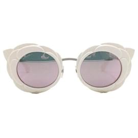 Chanel Gafas de sol para mujer White Camellia Round con lentes rosas