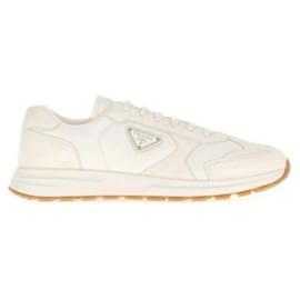 Prada Frax Sneaker aus Wildleder und Re-Nylon