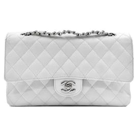 Chanel Caviar Classic Medium