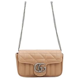 Gucci Nuova Borsa a tracolla Super Mini con catena GG Marmont Matelassé