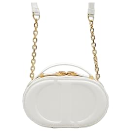 Dior Nuova Borsa Camera Oval CD Signature in vitello Latte