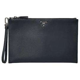 Prada Clutch con tracolla in Saffiano