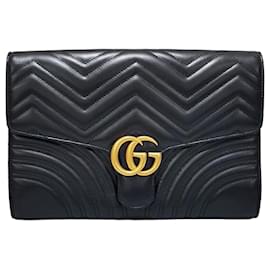 Gucci Marmont Matelassé Clutch