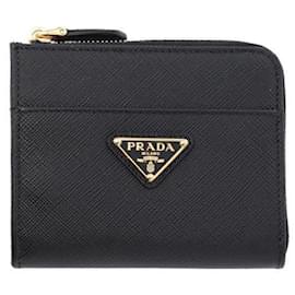 Prada Cartera pequeña con cremallera de piel Saffiano