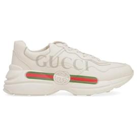 Gucci Sneakers in pelle Raiton Logo