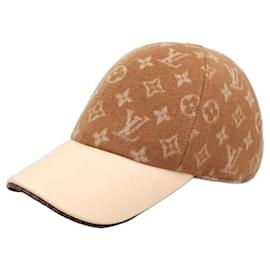 Louis Vuitton Neue Monogram Carry-On Baseballkappe aus Leder