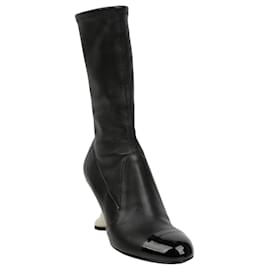 Chanel Talla de botas altas