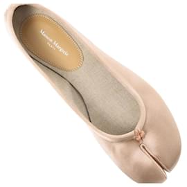 Maison Martin Margiela Maison Margiela TABI Ballerinas aus Satin