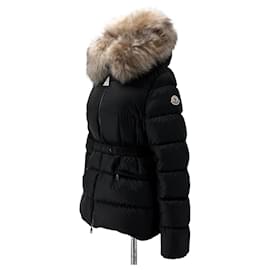 Moncler Kurze Daunenjacke für Damen Modell