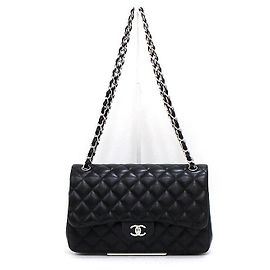 Chanel Borsa a tracolla con catena argentata