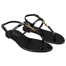 Saint Laurent Sandali bassi Cassandra in vernice