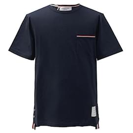 RWB T-Shirt mit kurzen Ärmeln aus Baumwolle, drei Streifen und Tasche - Thom Browne