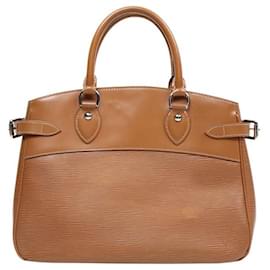 Louis Vuitton Borsa Tote Brea in pelle Epi marrone