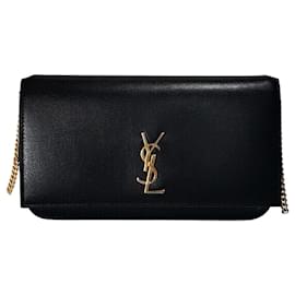 Saint Laurent Borsa a tracolla con catena porta-cellulare