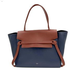 Céline Borsa a cintura