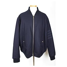 Thom Browne Giacca Bomber Imbottita in Cashmere a Righe Asimmetriche