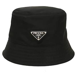 Cappello Bucket Prada in Re-Nylon Nero