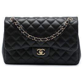 Chanel Black Jumbo Classic Lambskin Double Flap