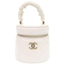 Borsa Vanity Chanel Coco Mark Matelassé