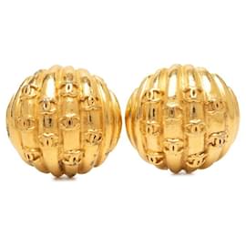 Orecchini a clip vintage Chanel Coco Mark